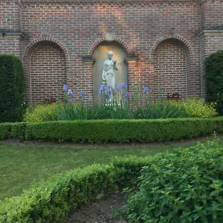 Nocleg ze śniadaniem Entre Cour Et Jardin 3*