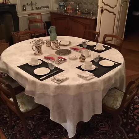 Bed & Breakfast Entre Cour Et Jardin