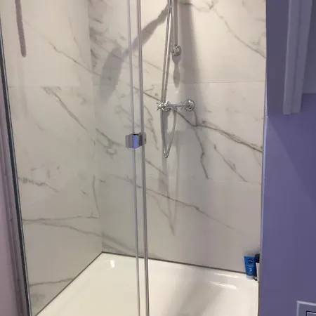 Entre Cour Et Jardin