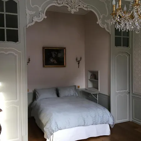 Entre Cour Et Jardin