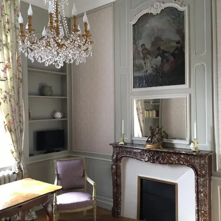 Bed & Breakfast Entre Cour Et Jardin Arras