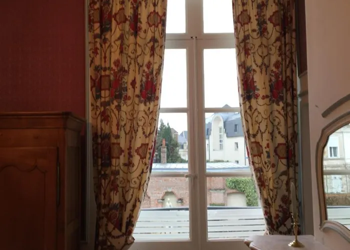 Entre Cour Et Jardin 3* Arras