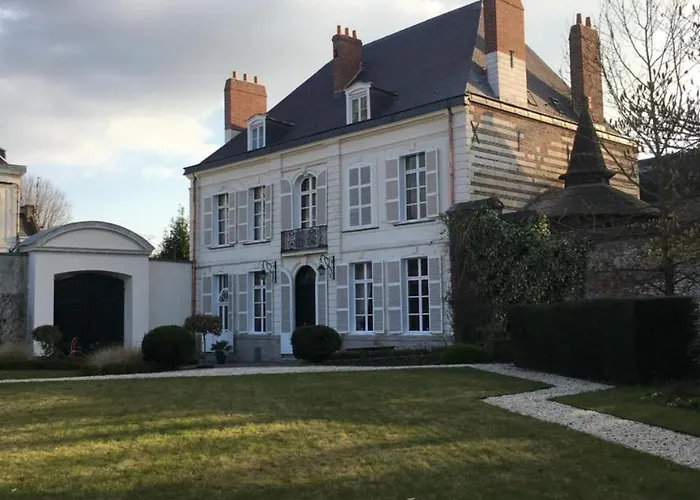 Entre Cour Et Jardin Bed & Breakfast